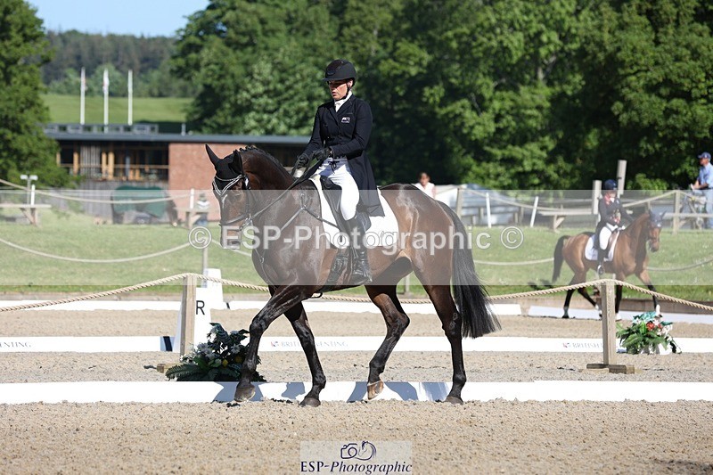 230526-091400-05020 - 353-THE_RIPPER-Bundy_Philpott-WEDTrotUp+DR