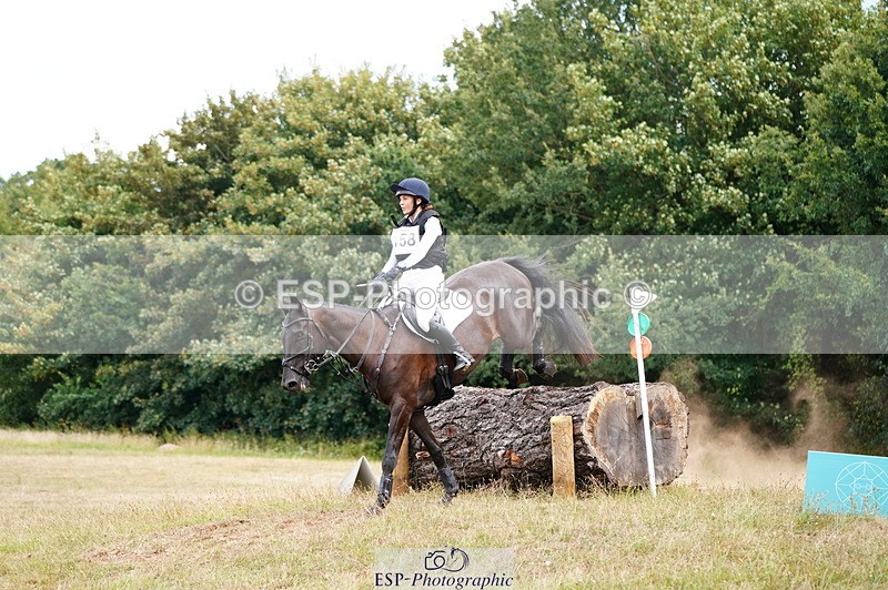 250802A-144846-05515 - D-158-Emilie.Kirkwood-EXCLUSIVE.ECLIPSE