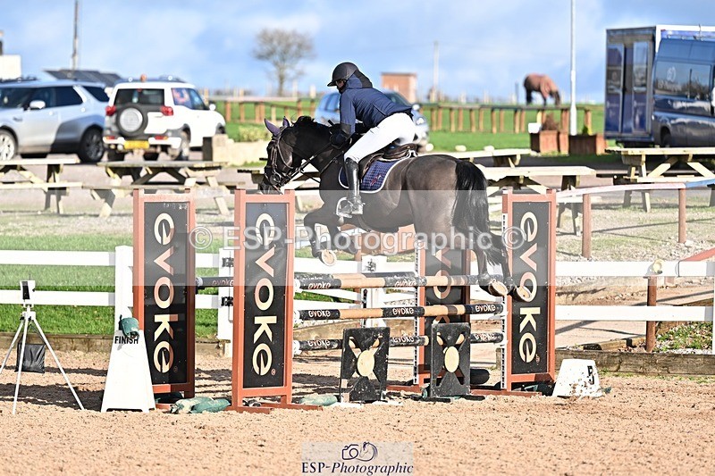 251119-133558-00482 - Cls 4 Newcomers and 1.10m Open