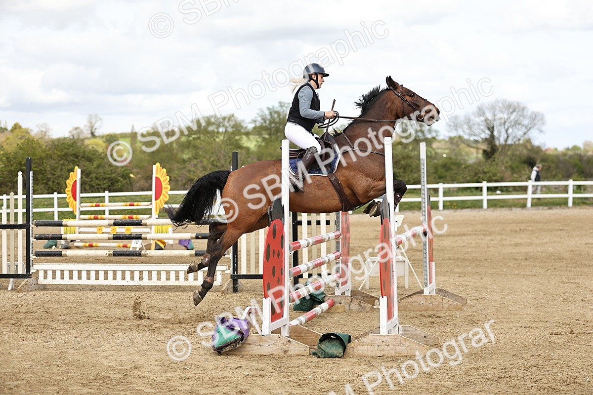 SBM_001254 - Class 4 - Senior Newcomers - 1.10m