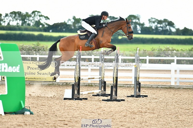 230721A-142835-06922 - Cls 22, 1 Star Gold 1.30m