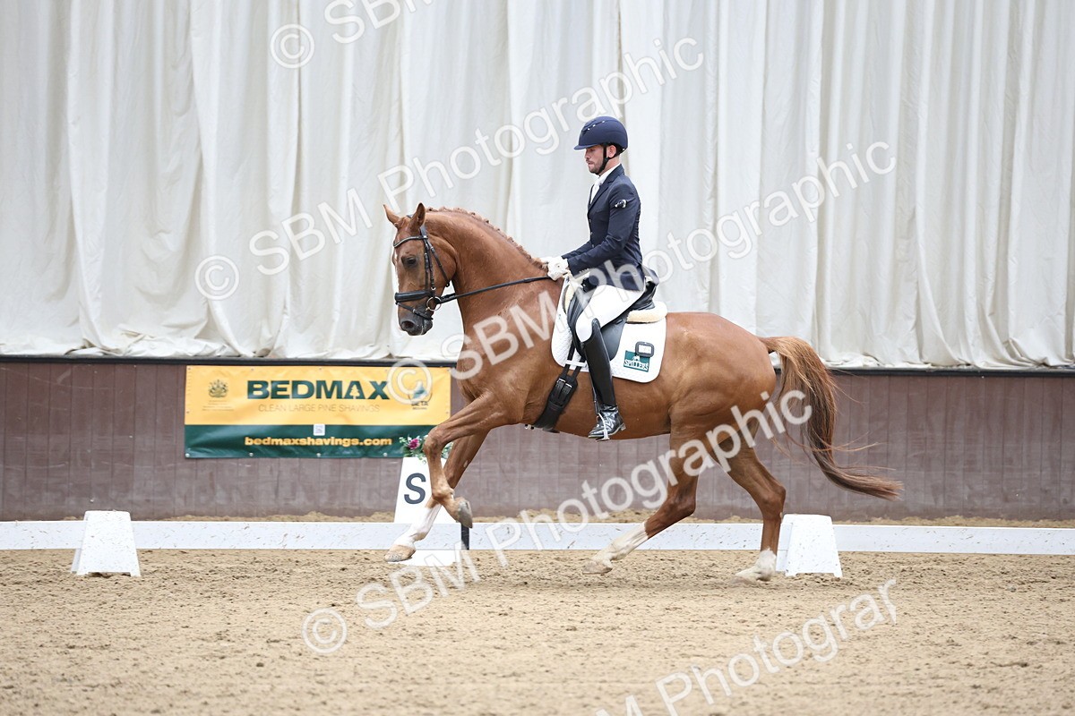 SBM_003233 - Class 5 - Novice 6 Gold - 11.41-12.51