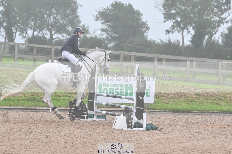 240813-194846-01031 - Classes 7 A&B 90cm