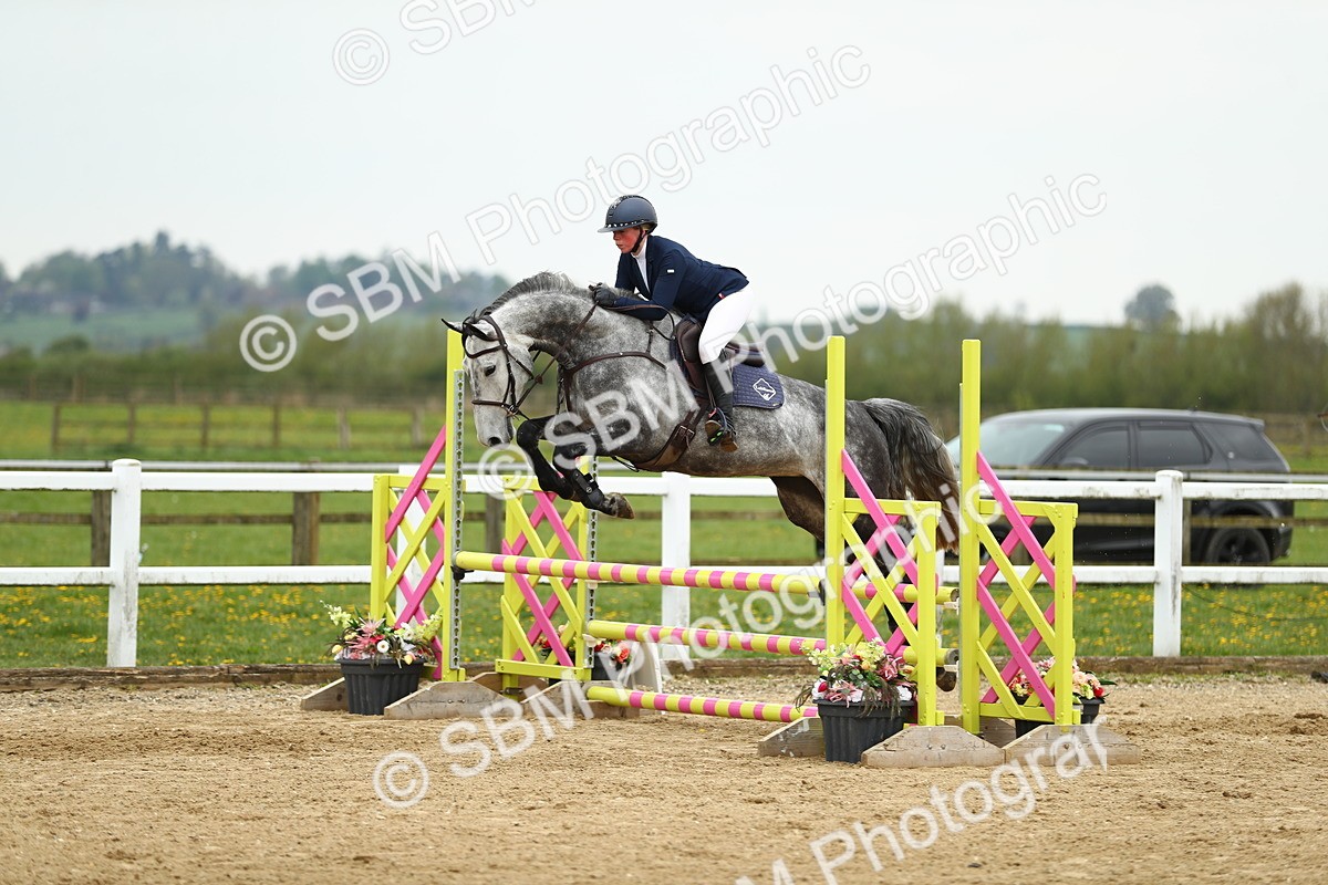 SBM_000464 - Class 2 - Senior British Novice 90cm