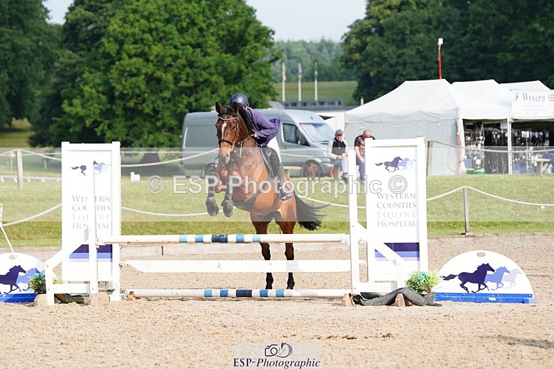 250615A-081030-09558 - Class 42 85cm Amateur Qualifer