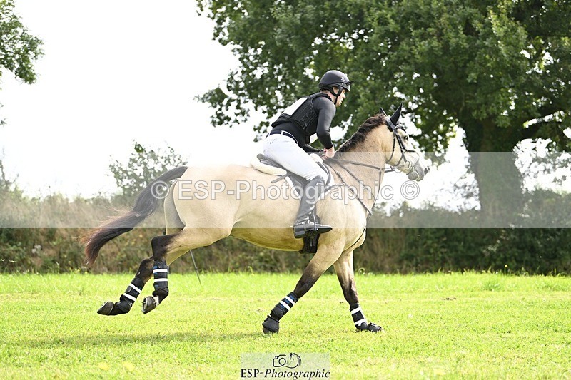 240831A-120226-01748 - 012-Frankie.Mckechnie-DUNBYMOONLIGHT