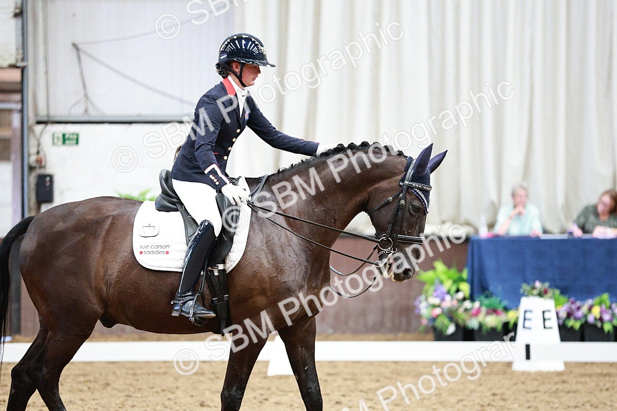 SBM_006426 - Class 16 - Advanced Medium 5 - 16.02-17.22