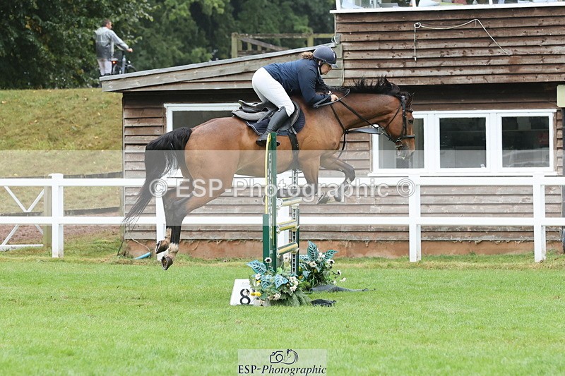 250830A-143301-07031 - Cls 16 Snr Newcomers and 1.10m Open