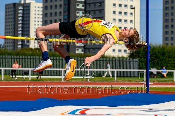 Age25SAT-916247 - Field Female Set Two