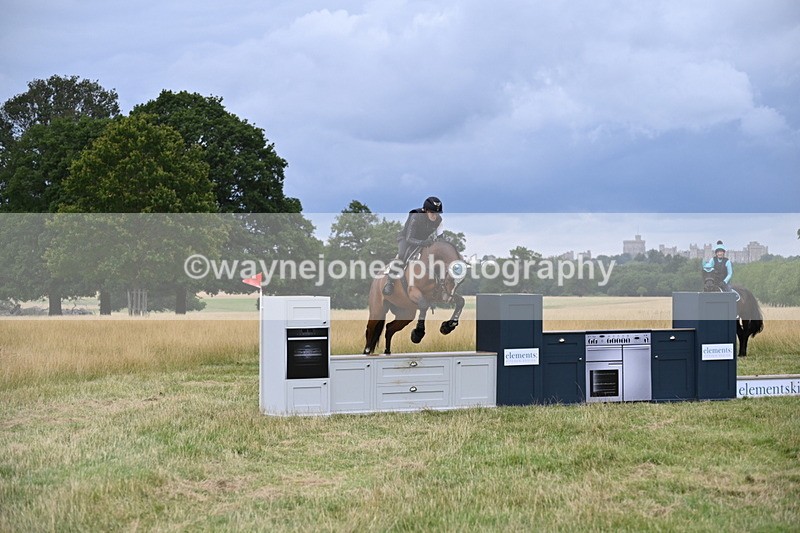WJ6_3096 - Time at Jump 11:06 to 11:40
