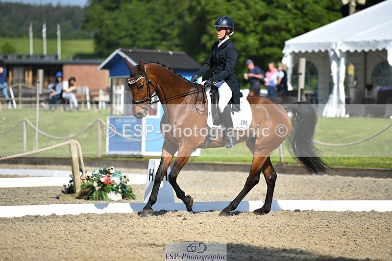 230525-092109-01579 - 304-MADFORD_LAW-Anna_Johannson-WEDTrotUp+DR