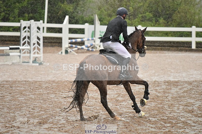 230509A-161546-00037 - 70cm