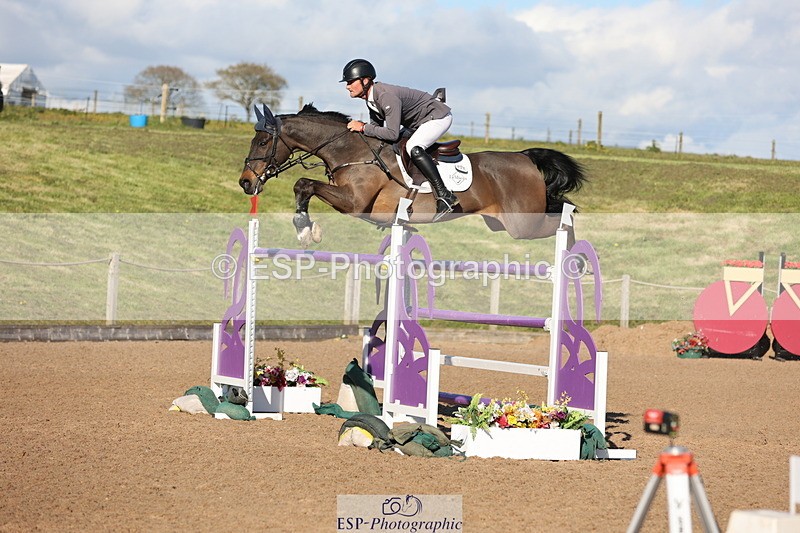 240419A-172836-09812 - Cls 10, 2 Star Big Tour 145cm  Break to End