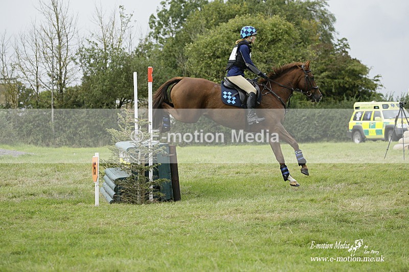  WWHT 031021 3586 - Intermediate Pairs (0.90m) 03/10/21