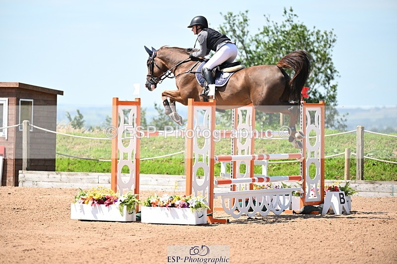 240718A-120407-04963 - Cls 1, 3 Star Small Tour 1.35m