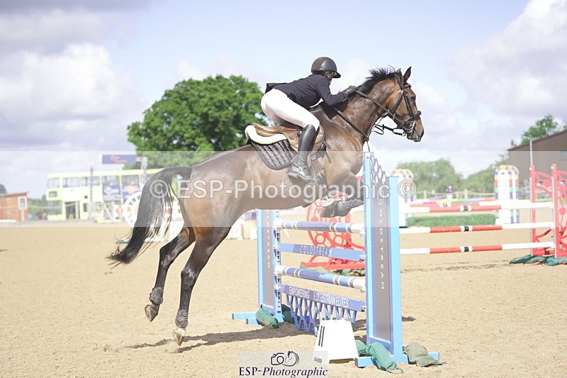 230806A-112114-01568 - Cls 13 Snr Newcomers & 1.10m Open