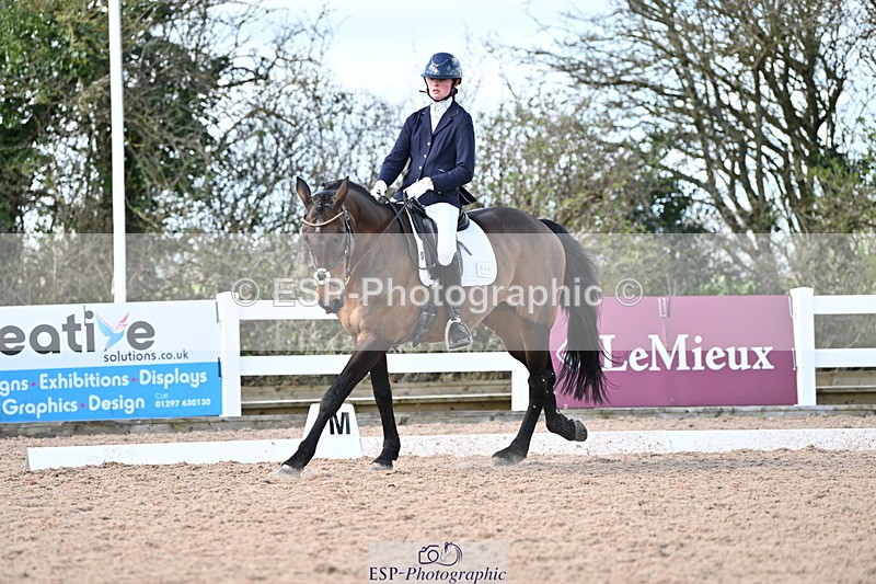 240324A-125149-02409 - Novice 28, 12.15 to 13.00