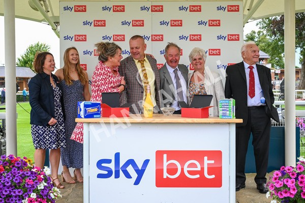 270724-Race 5-Theme Park-9843 - Race 5 4.35pm Sky Bet Prize Drop Handicap