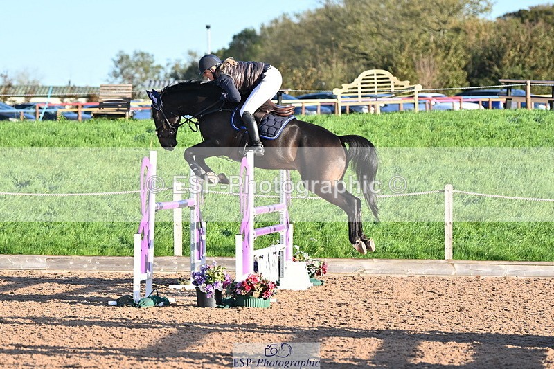 231015A-090039-06815 - Cls 28 Newcomers & 1.10m Open