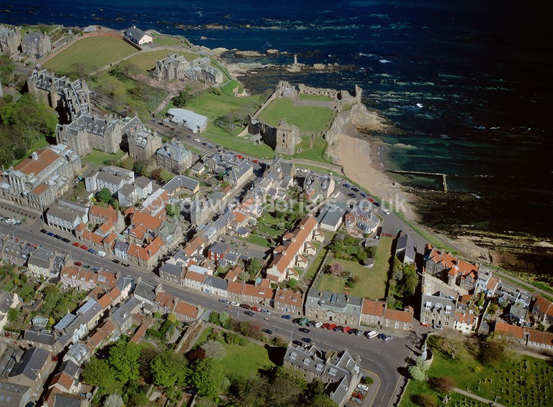 aerial pictures of Scottish east coast coastal towns villages monuments tourist attractions of Scotland