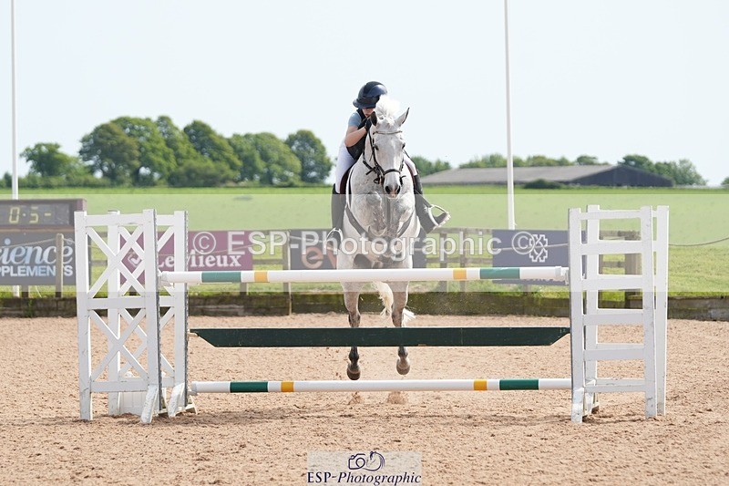 260523-153028-00780 - Cls 9 Pony Foxhunter and 1.10m Open