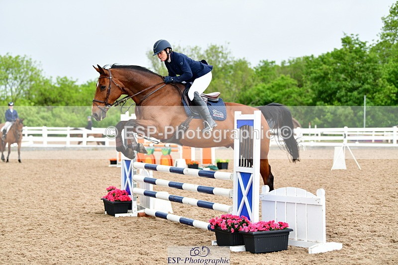 240526A-120009-07584 - Cls 31 85cm National Am Qualifier