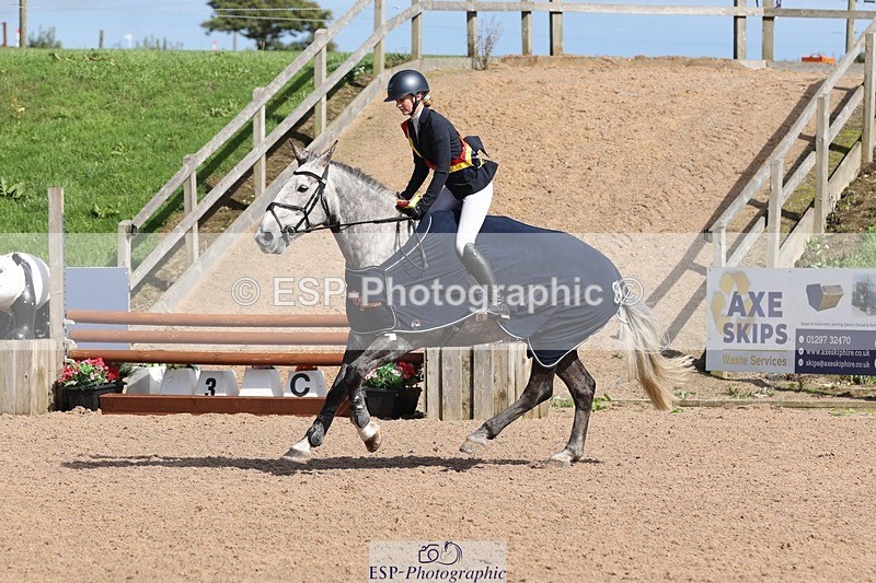 250911-145619-02580 - Cls 5 Chard Snr 90cm Speed Derby