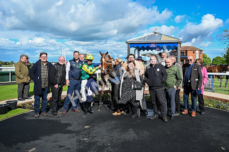 120526-Race 5-Coolree-8937 - Race 5 4.35pm Napoleons Casino And Restaurant Hull Handicap