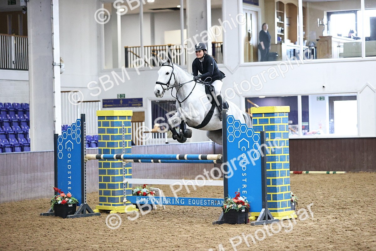 SBM_006165 - Class 16 - Senior Newcomers - 1.10m Open