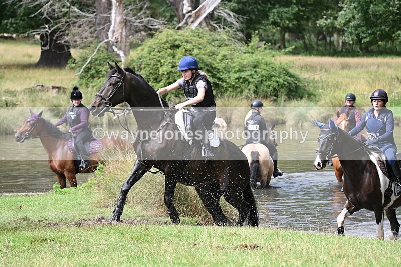 WJ7_1868 - Time at Water 10:48 to 11:13