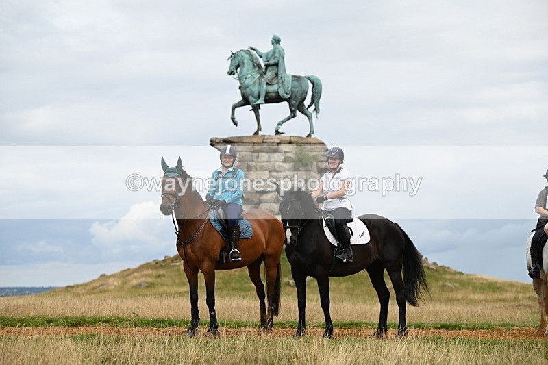 DSC_5971 - Time at Statue 12:17 to 12:44