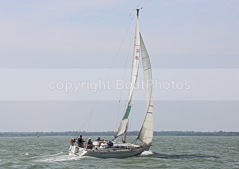 140601 ENERGY GBR6525T ELAN 333 WT7A5311 - Sailboats - monohull