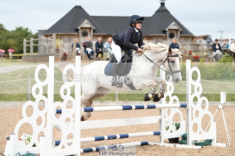 250807-133521-01204 - 90cm Round 2