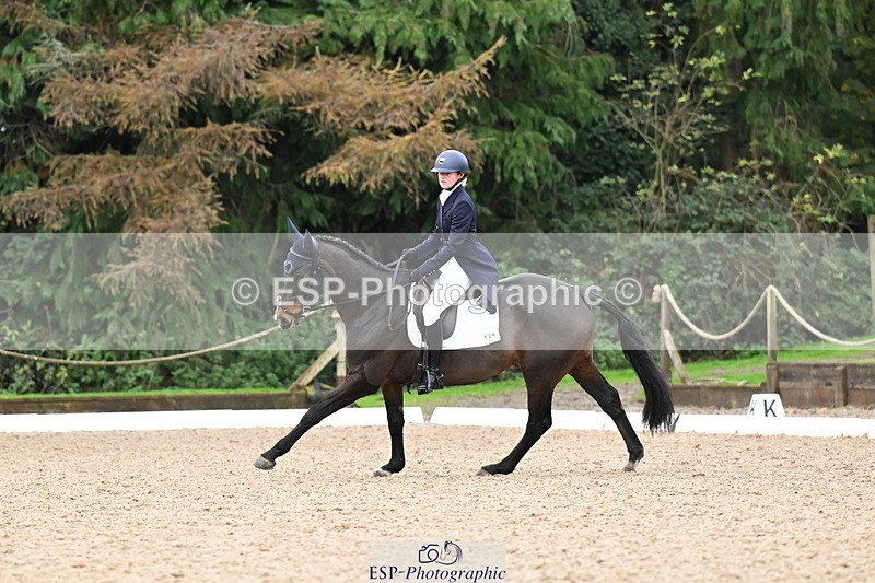 251023A-100554-01415 - B-126-Catherine.Van.Randwyck