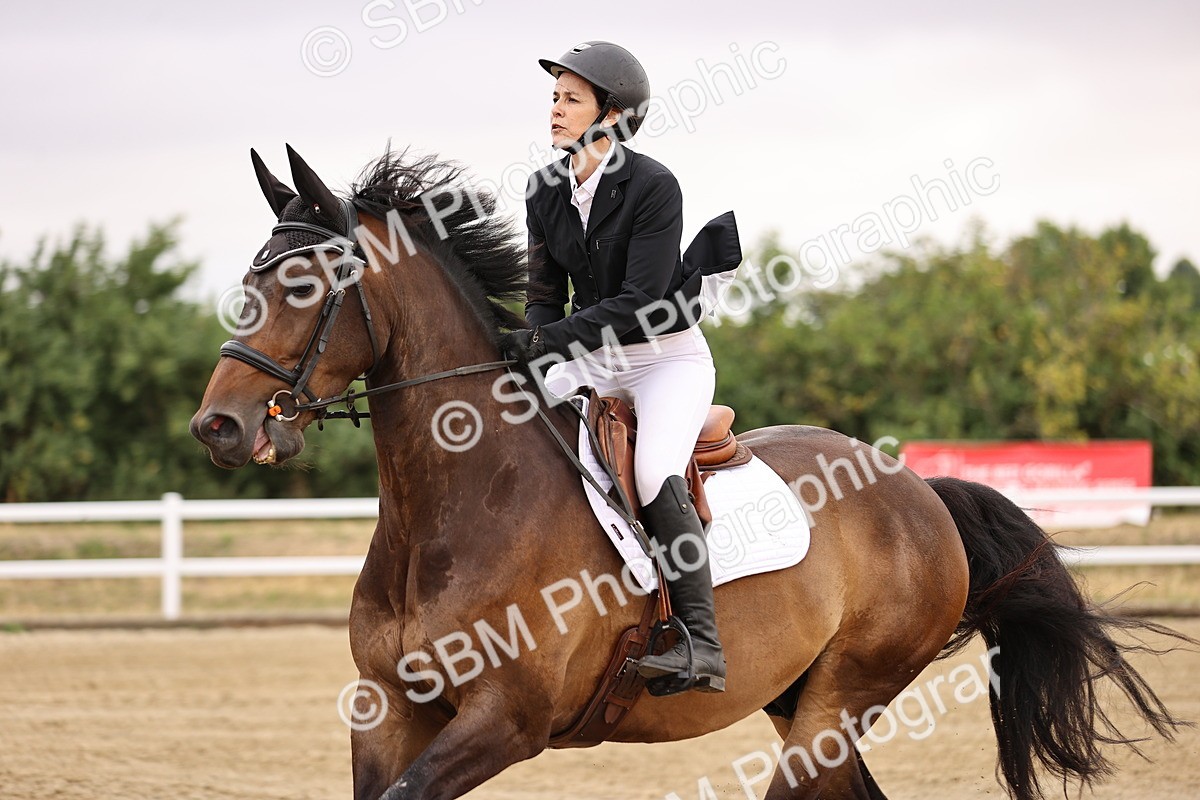 SBM_024330 - Class 8 - Clear Round