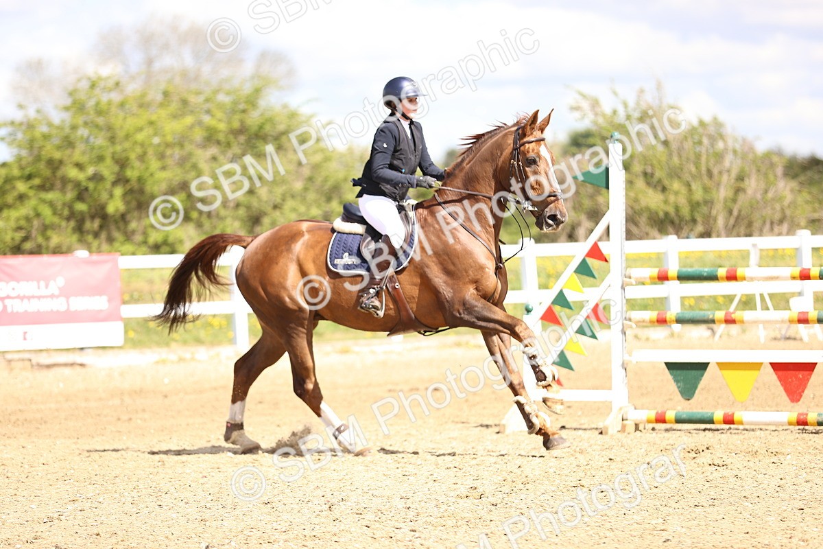 SBM_004259 - Class 17 - Senior Newcomers - 1.10m