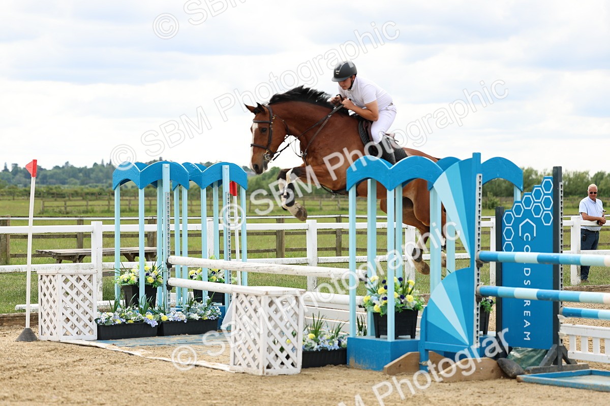 SBM_006213 - Class 19 - Senior Newcomers - 1.10m