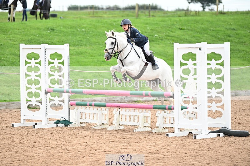 240907A-130609-01859 - Cls 3 Pony Medium Team 80cm & 90cm