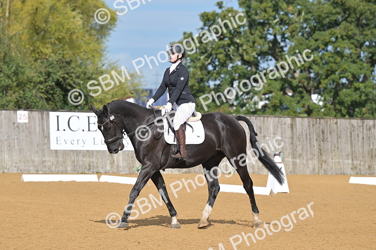 SBM_03707 - D2 - Small Tour Championship Intro 2