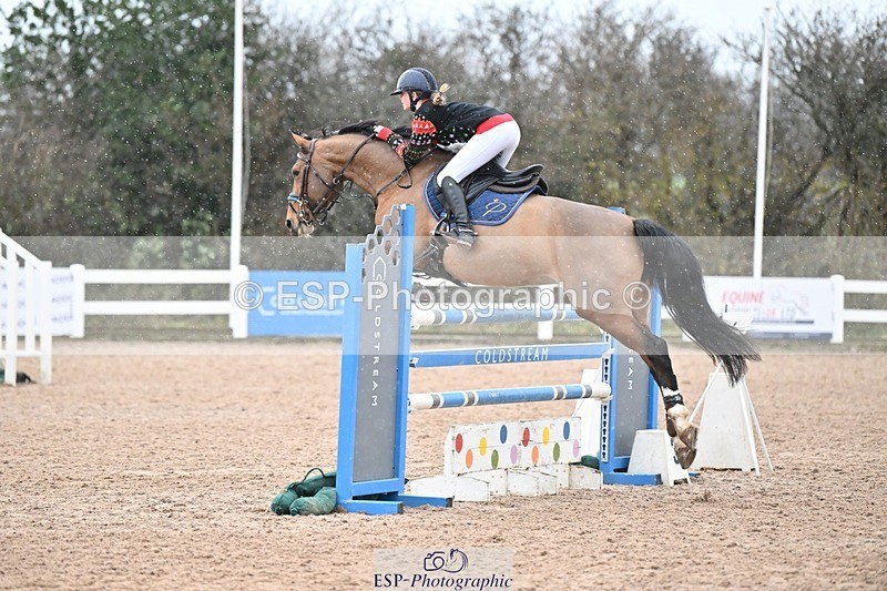 241206-134637-01000 - Cls 6 Foxhunter and 1.20m Open