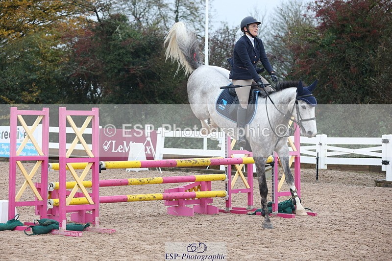 231112A-095101-03086 - Cls 17 Blue Chip Novice Winter Qualifier