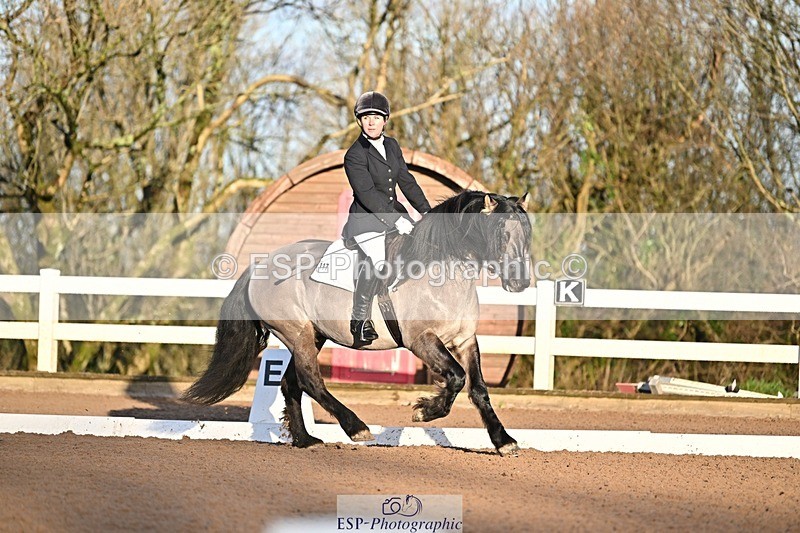 241214-093659-00982 - 117-Janine.Paterson-Pottertonpark.Mulreesh