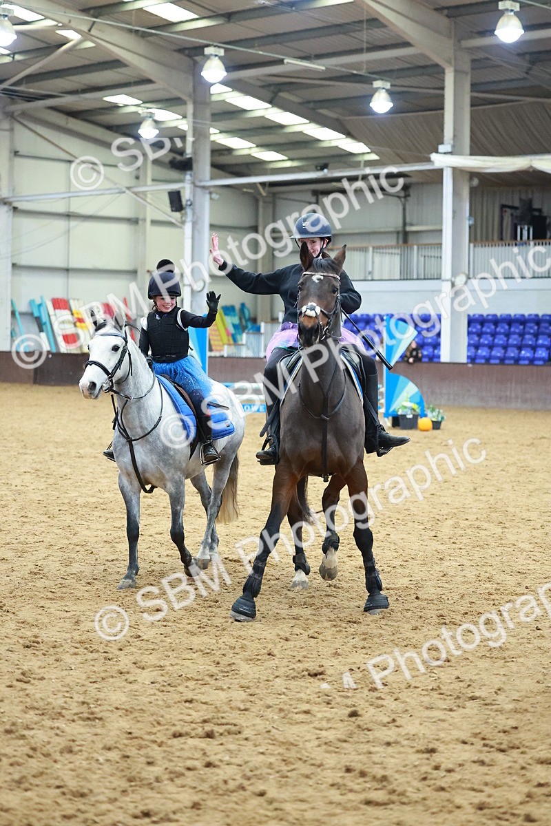 SBM_002796 - Class 4 - Pairs