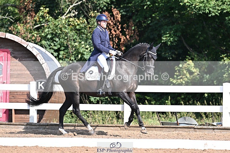 250816-101431-02378 - 046-Martyn.HumphreyIsabeau.May