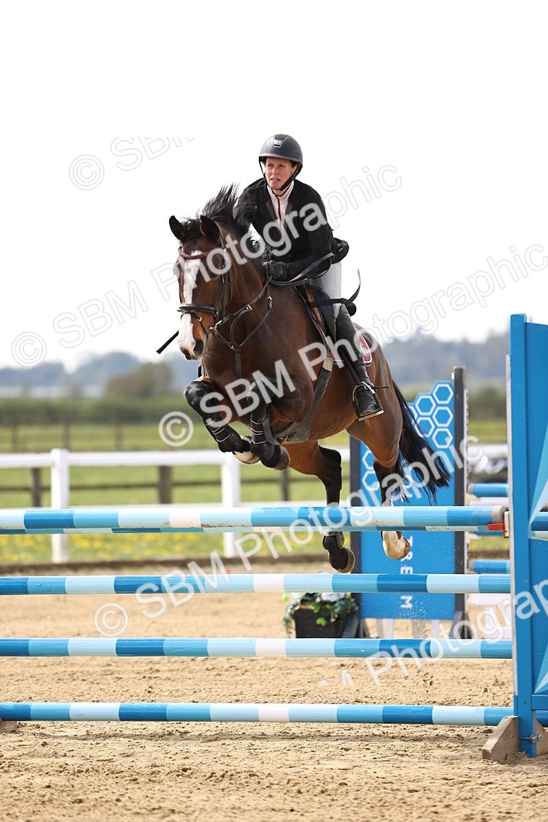 SBM_002246 - Class 11 - Senior newcomers - 1.10m