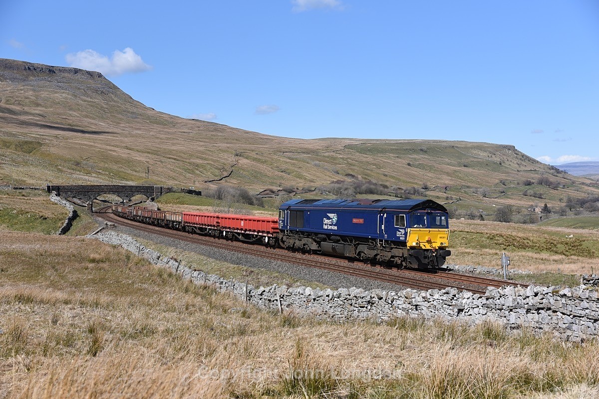JL - 12.4.21 66301 6K05 Carlisle - Crewe Ais Gill - Ais Gill (road bridge southbound)