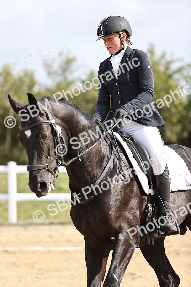 SBM_015429 - Class 14 - Novice 23 - 9.05-10.08