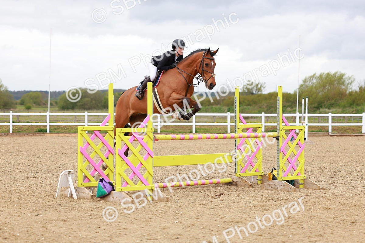 SBM_002297 - Class 10 - Senior Newcomers - 1.10m