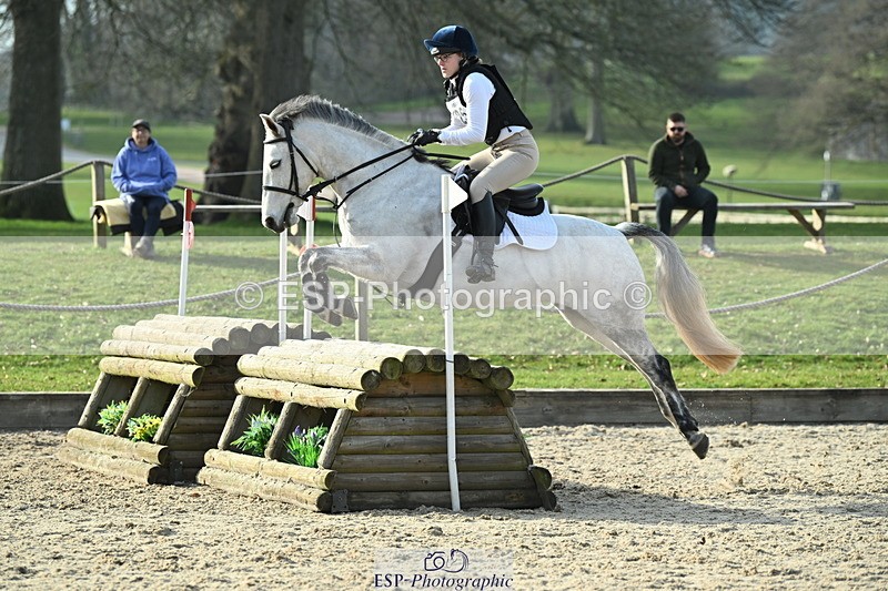 250309A-151935-01923 - Cls 03 90cm 15.05 to End