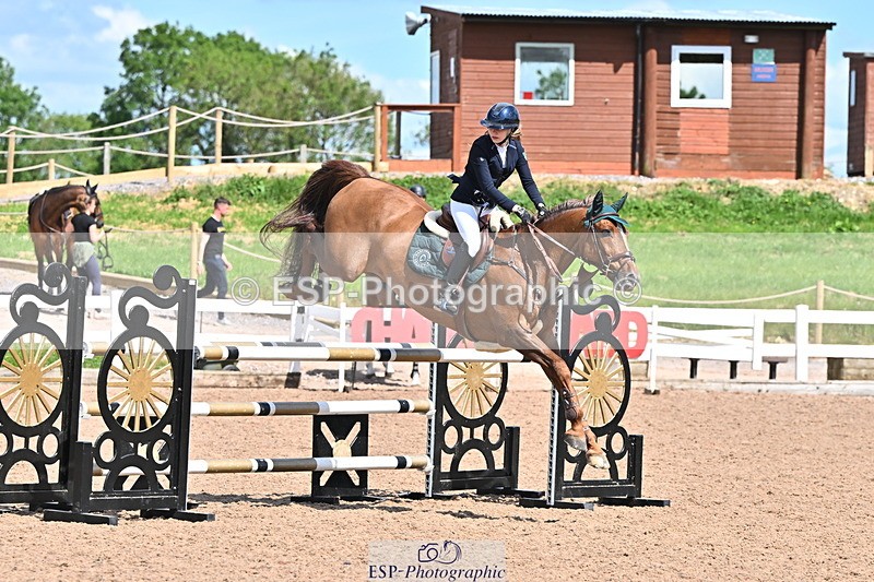 240619A-155930-01077 - Cls 5 Snr Foxhunter and 1.20m Open